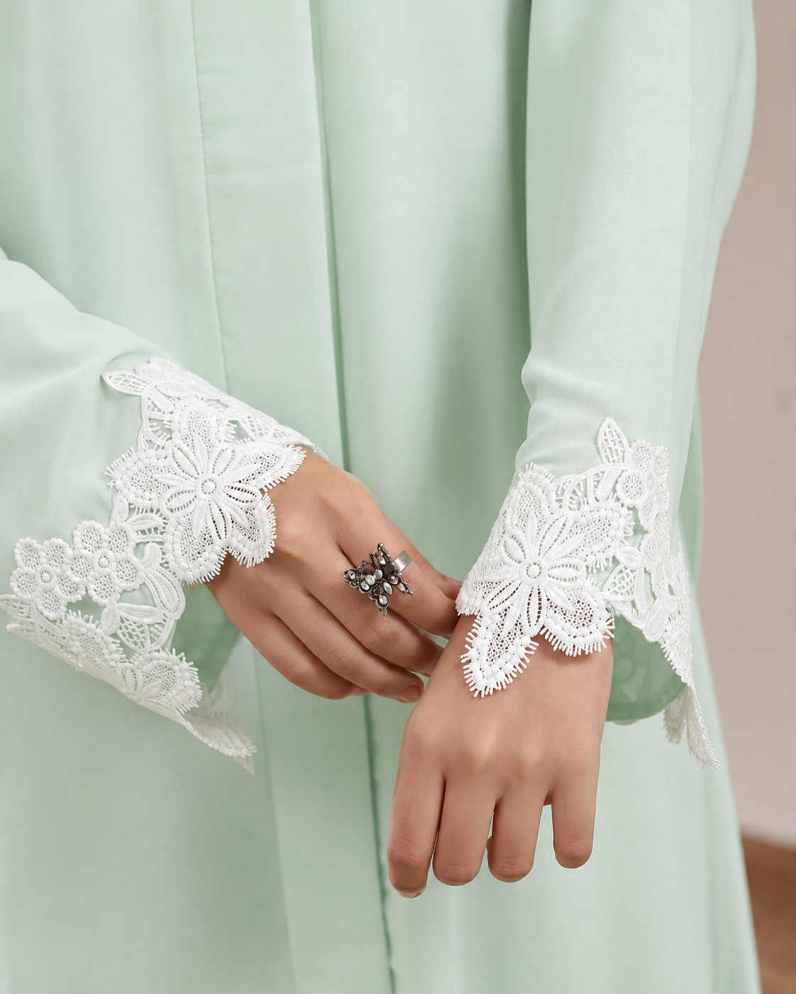 0116-R-1204Green_7- Hijabulhareem