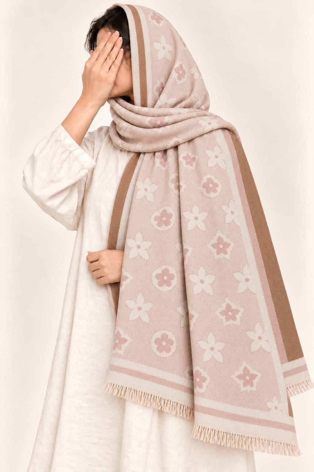 Elegant Floral Wool Winter Scarf – Dusty Pink