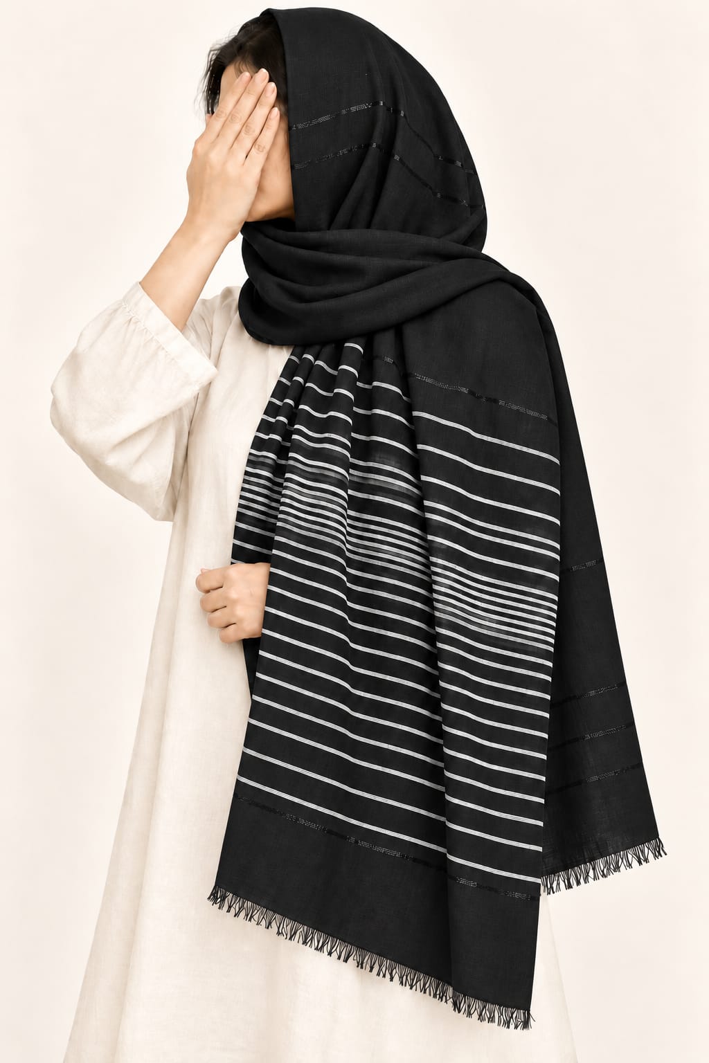 Turkish Lawn Scarf – Black & White Stripes